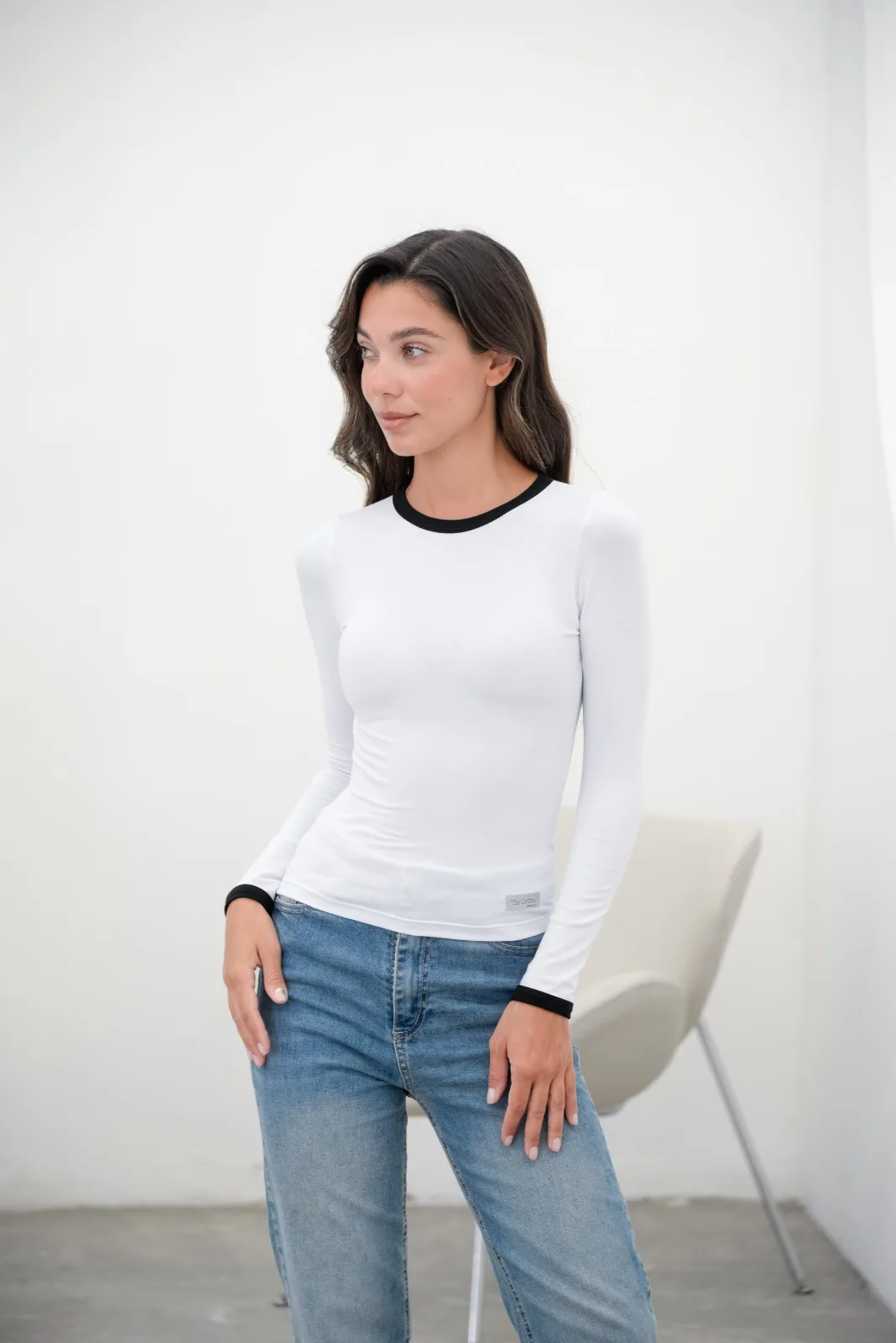 Alternative view of REMERA ADONIS