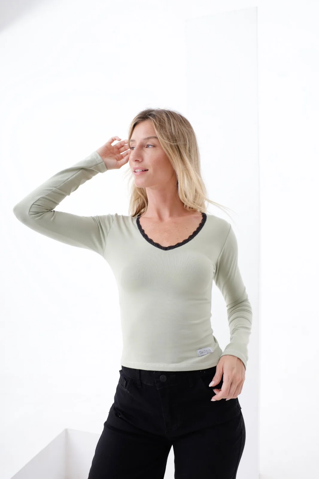 Alternative view of REMERA GENOVA